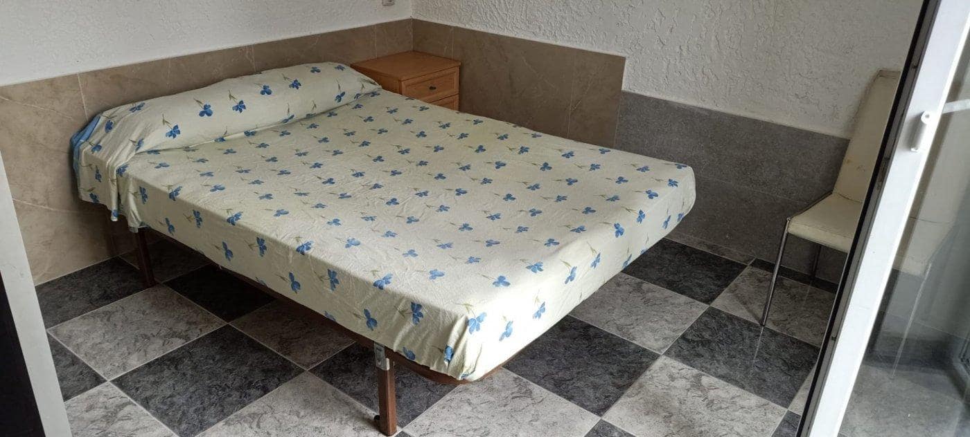 2 soveværelse Lejlighed til salg i Alicante by - € 125.000 (Ref: 9949804)