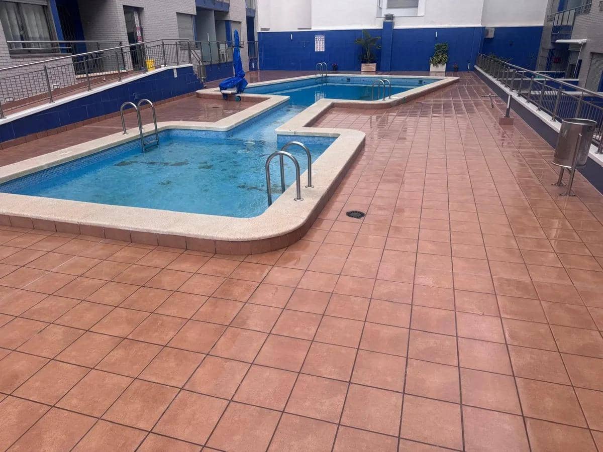 3 sovrum Lägenhet till salu i Torrevieja med pool - 299 900 € (Ref: 9954241)