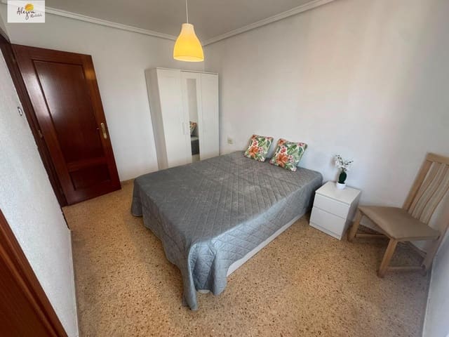 Piso de 3 habitaciones en Na Rovella, València ciudad en venta - 297.000 € (Ref: 9957984)