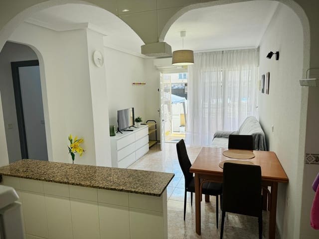 2 makuuhuone Huoneisto myytävänä paikassa Playa del Cura, Torrevieja mukana uima-altaan - 139 900 € (Ref: 9957985)
