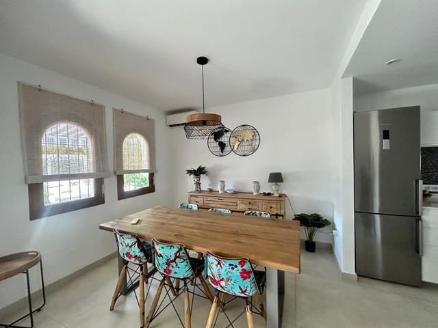 3 soveværelse Bungalow til salg i Alfaz del Pi / L'Alfàs del Pi med swimmingpool - € 425.000 (Ref: 9959787)