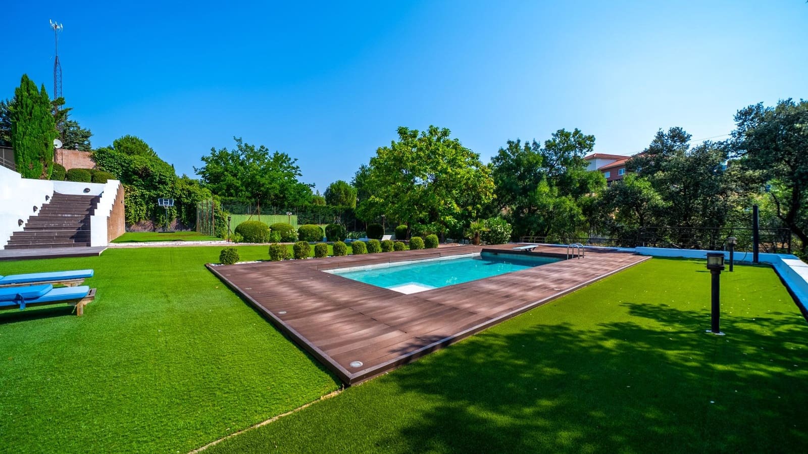 8 sypialnia Willa na sprzedaż w Las Rozas de Madrid z basenem garażem - 1 890 000 € (Ref: 9959790)
