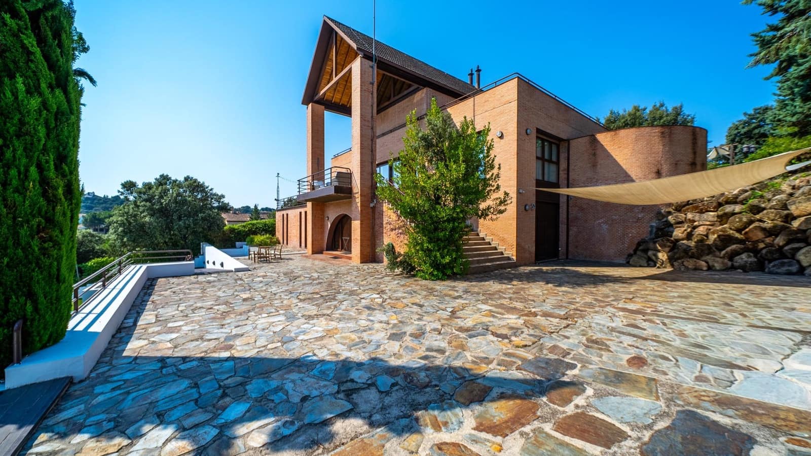 8 sypialnia Willa na sprzedaż w Las Rozas de Madrid z basenem garażem - 1 890 000 € (Ref: 9959790)