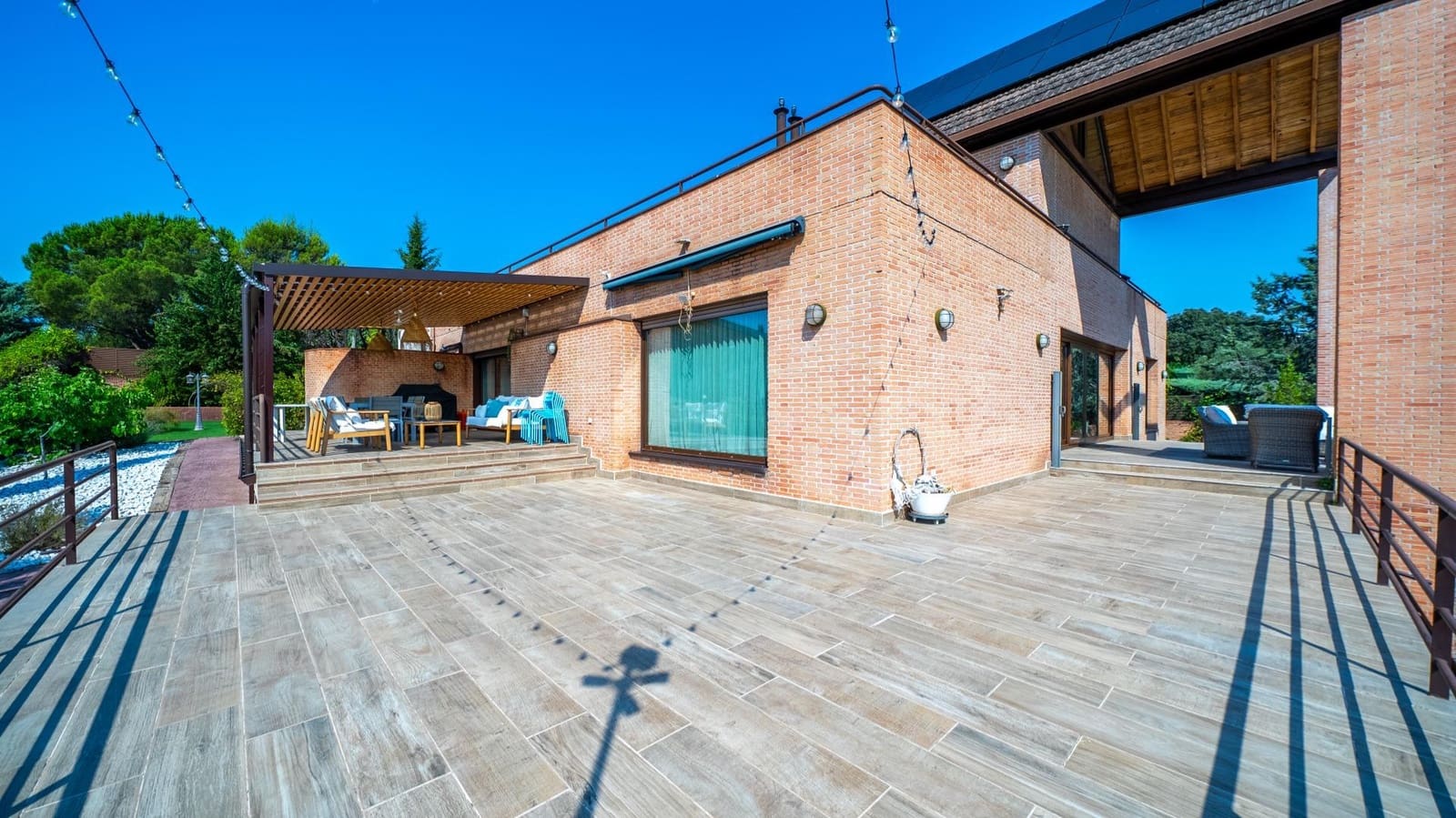 8 sypialnia Willa na sprzedaż w Las Rozas de Madrid z basenem garażem - 1 890 000 € (Ref: 9959790)
