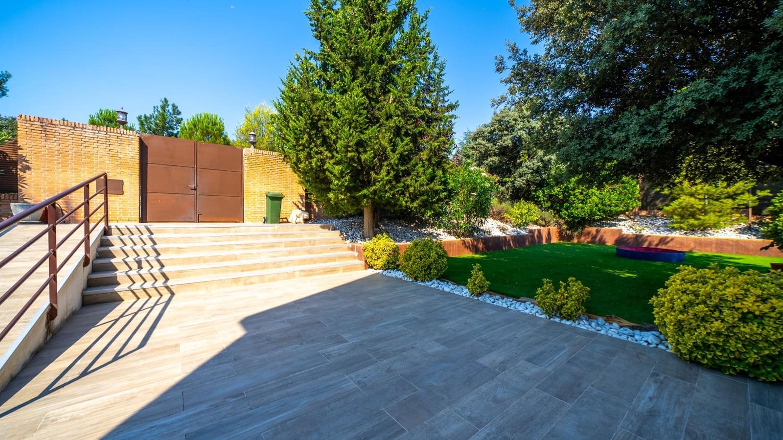 8 sypialnia Willa na sprzedaż w Las Rozas de Madrid z basenem garażem - 1 890 000 € (Ref: 9959790)