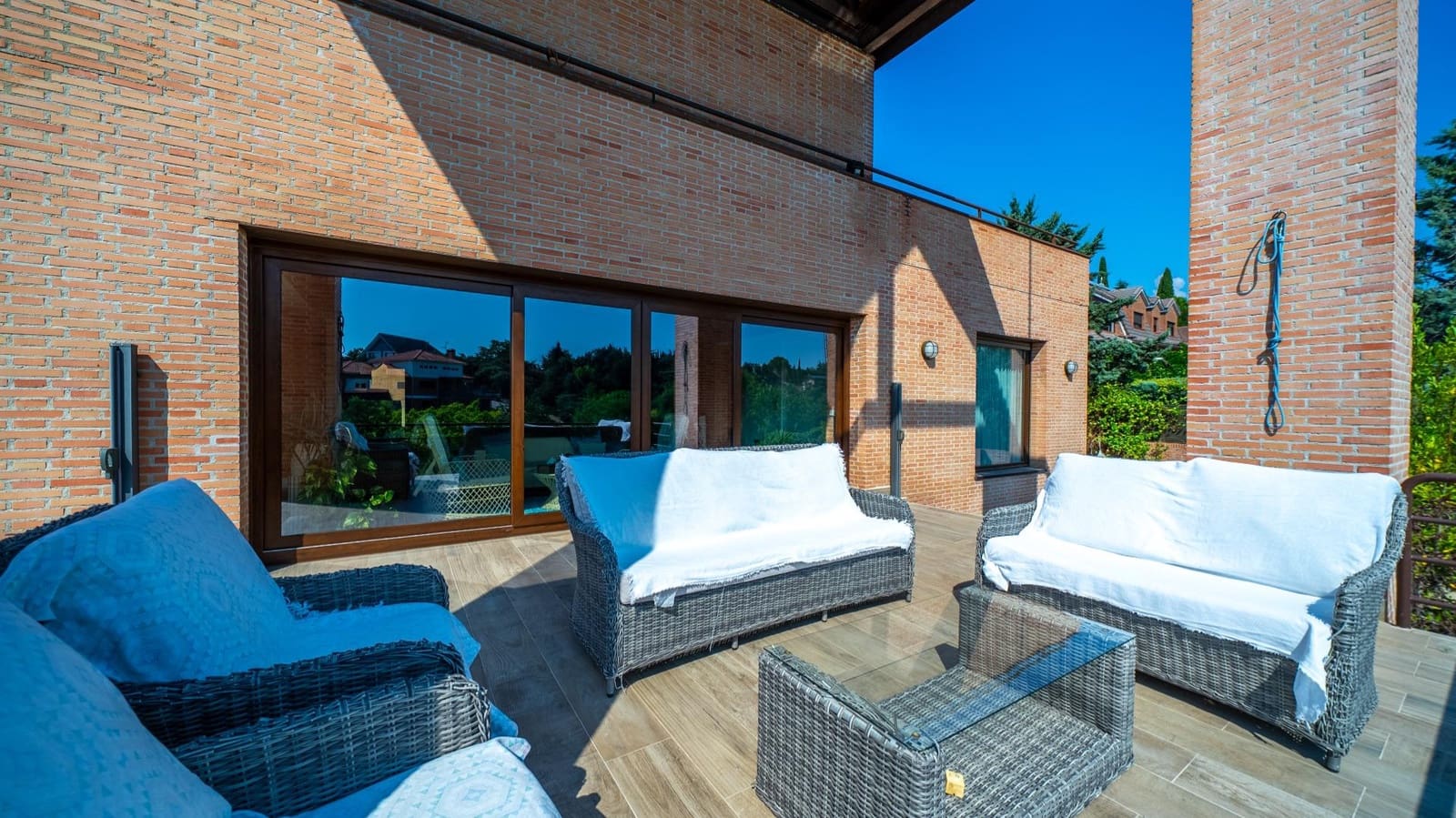 8 sypialnia Willa na sprzedaż w Las Rozas de Madrid z basenem garażem - 1 890 000 € (Ref: 9959790)