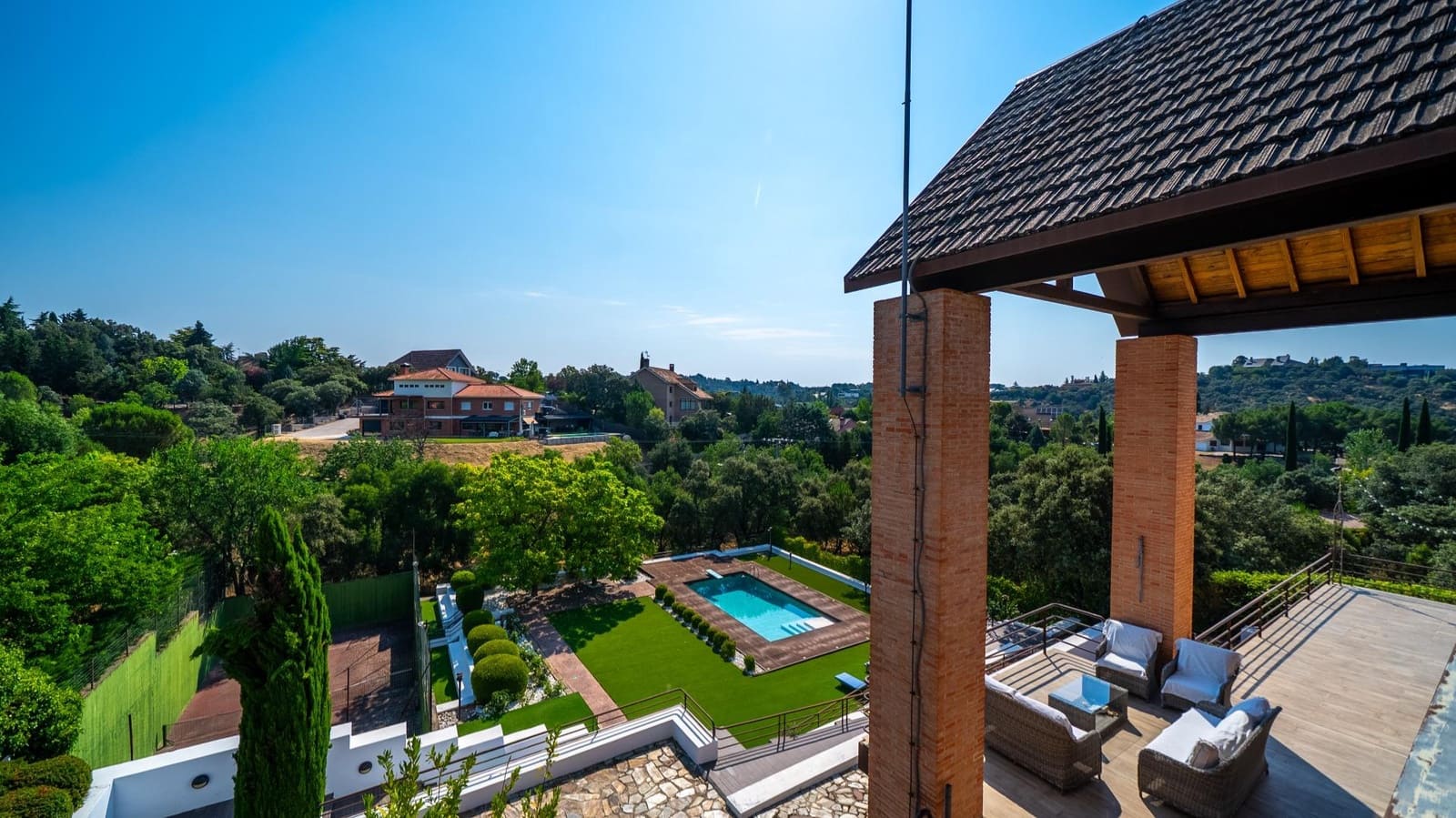 8 sypialnia Willa na sprzedaż w Las Rozas de Madrid z basenem garażem - 1 890 000 € (Ref: 9959790)