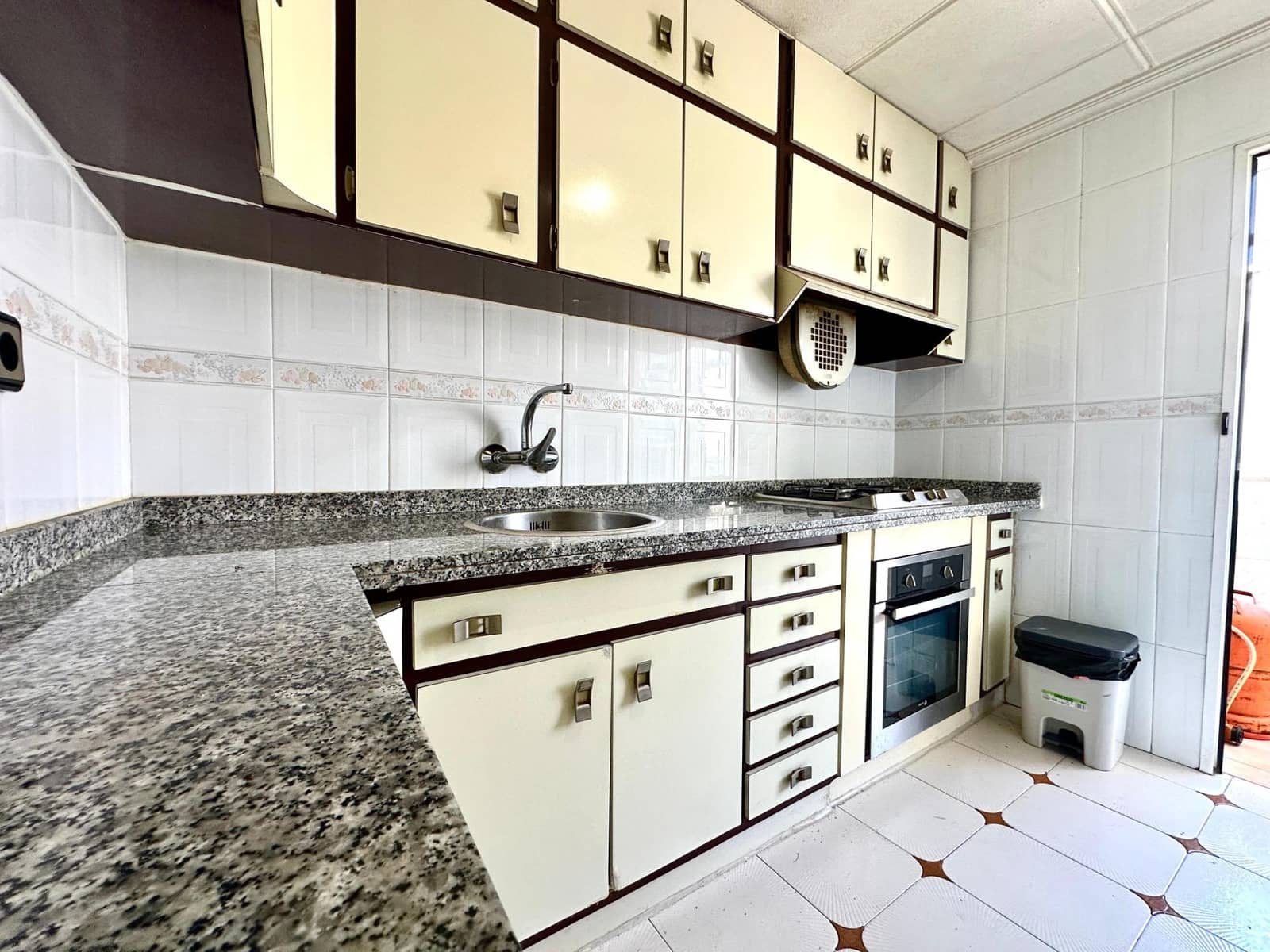 3 camera da letto Appartamento in vendita in Alicante citta - 115.000 € (Rif: 9962708)