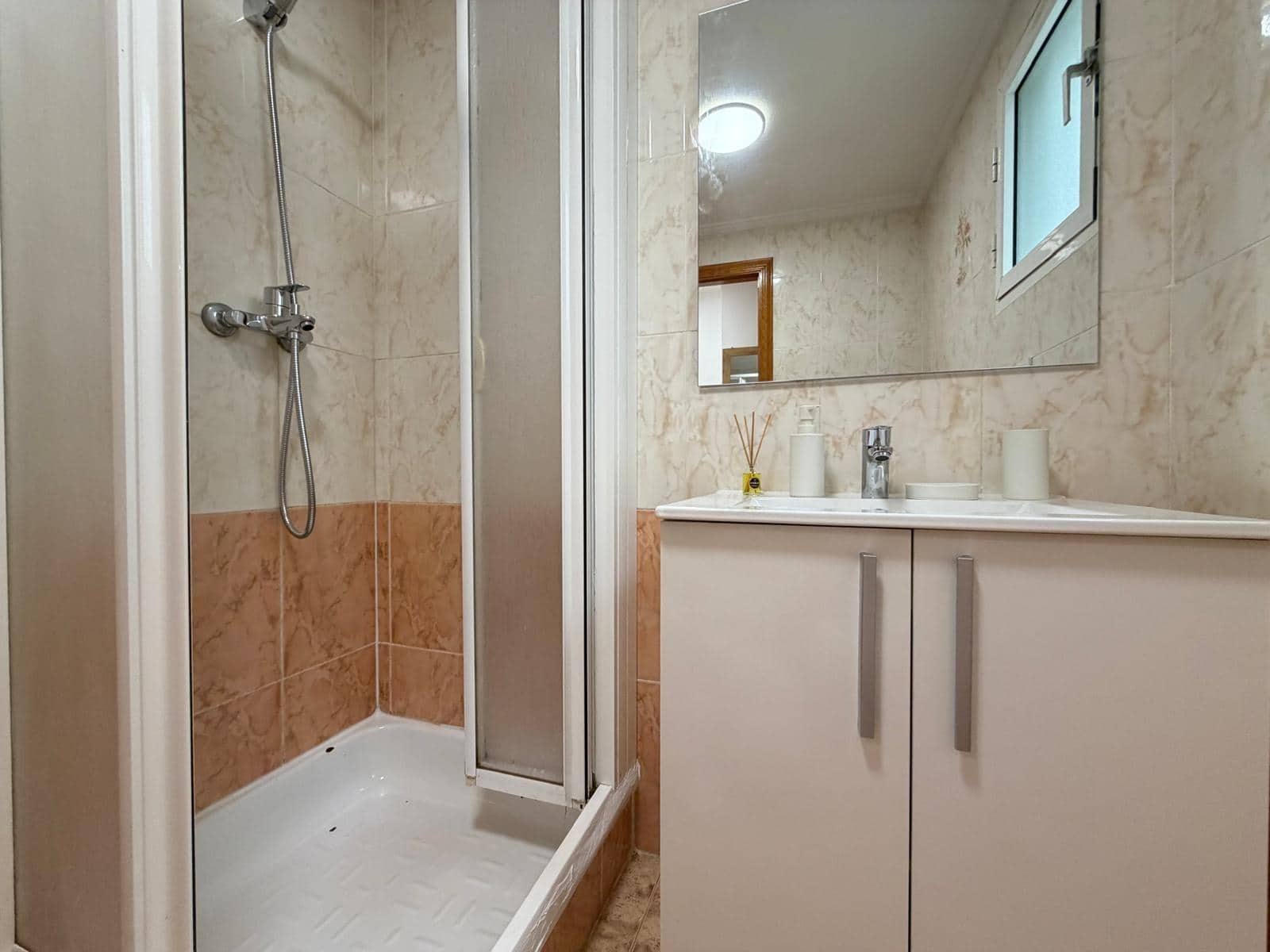 Monolocale in vendita in Torrevieja - 99.900 € (Rif: 9965290)