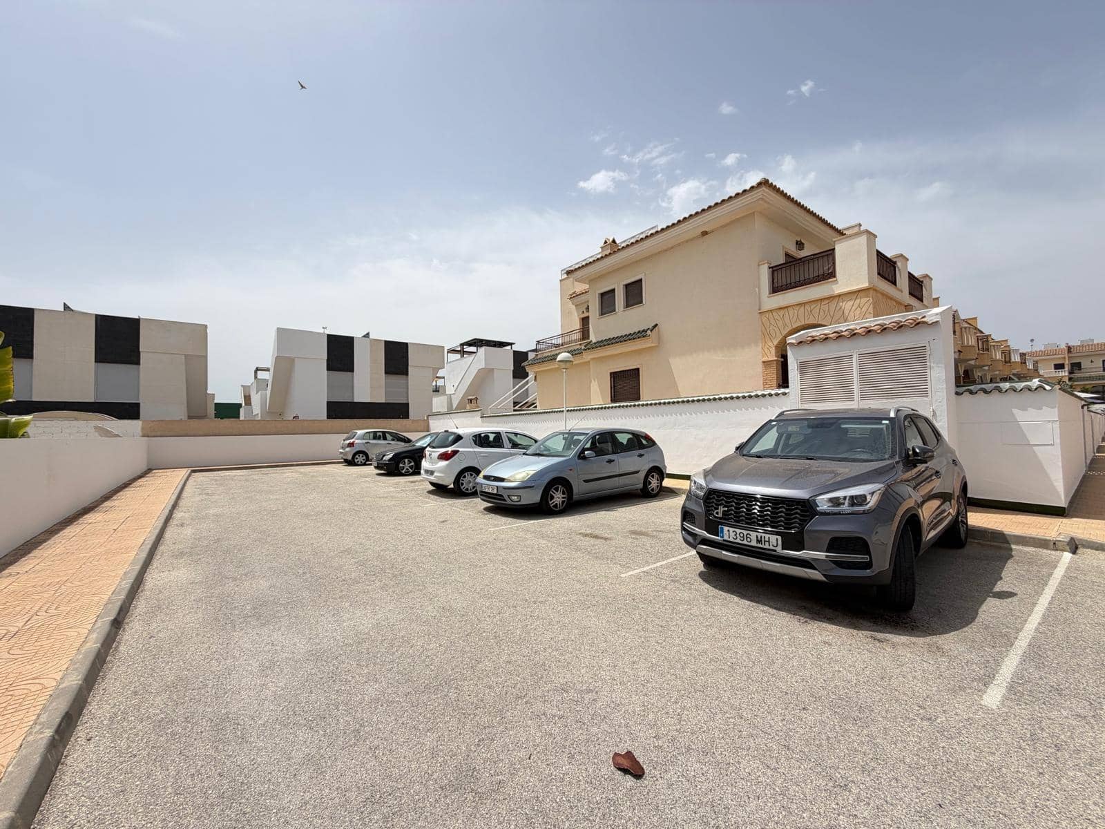 2 soveværelse Rækkehus til salg i Rojales med swimmingpool - € 189.000 (Ref: 9970611)