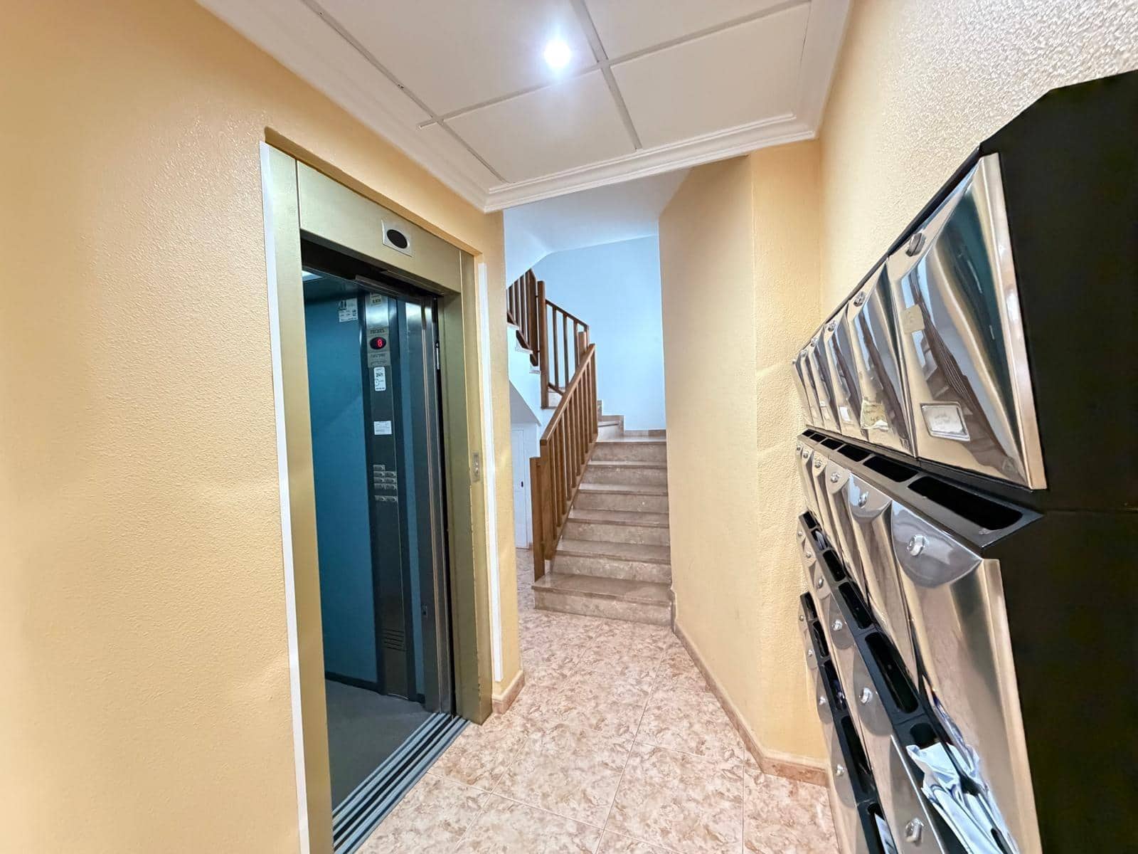 3 Zimmer Apartment zu verkaufen in Torrevieja - 179.900 € (Ref: 9975445)