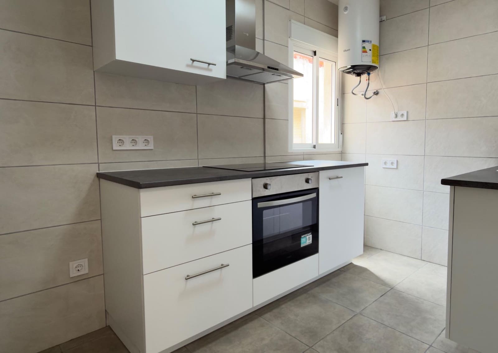 3 soverom Leilighet til salgs i Alicante by - € 79 000 (Ref: 9977318)
