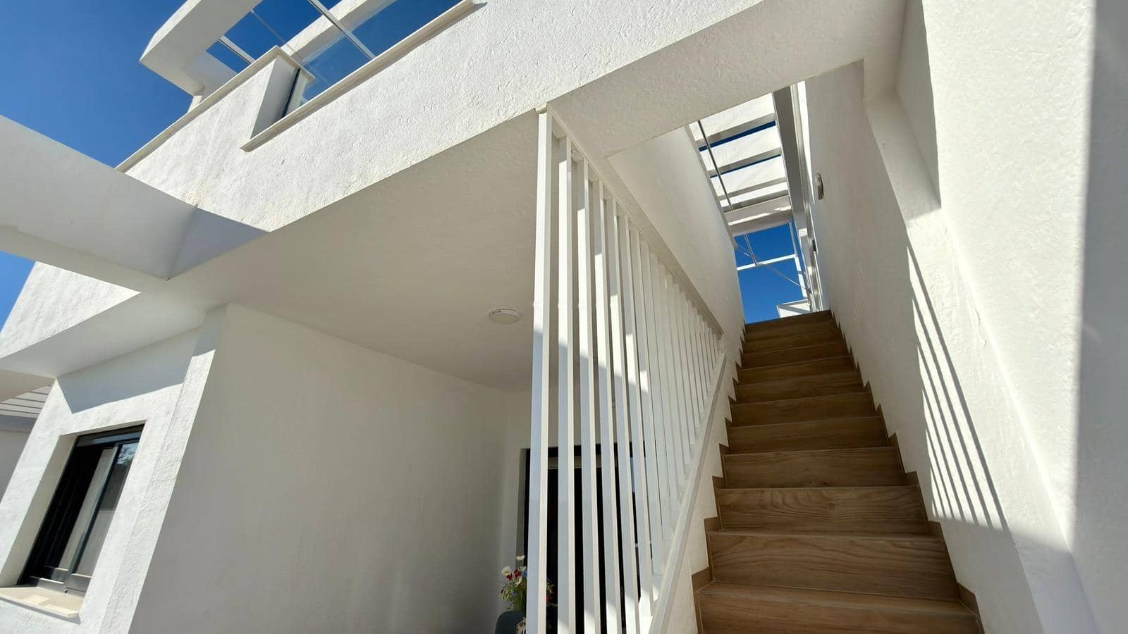 Bungalow de 2 habitaciones en Finestrat en venta con piscina garaje - 399.000 € (Ref: 9978888)