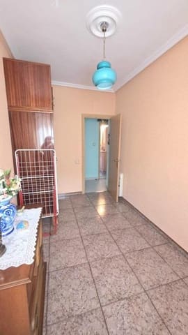 3 soveværelse Lejlighed til salg i Oviedo - € 72.000 (Ref: 9978890)