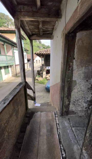 2 bedroom Finca/Country House for sale in Quiros - € 28,000 (Ref: 9978891)