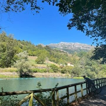2 bedroom Finca/Country House for sale in Quiros - € 28,000 (Ref: 9978891)
