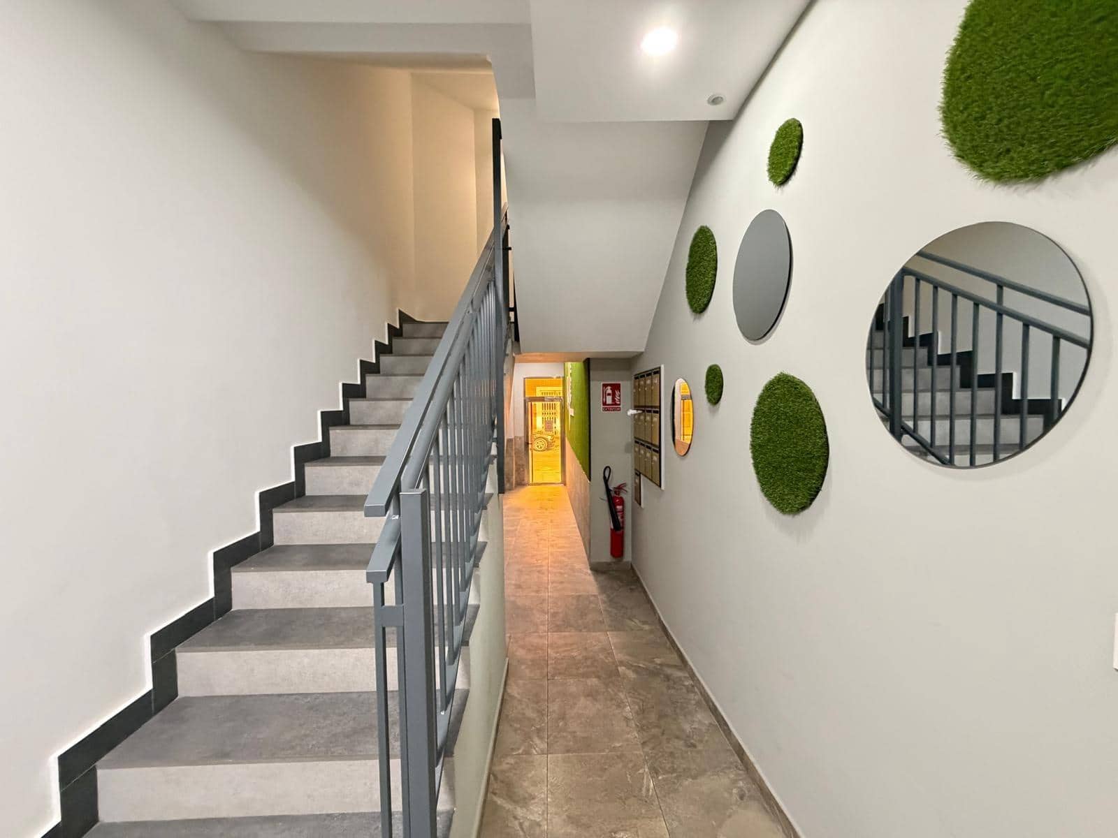 1 quarto Apartamento para venda em Torrevieja com piscina - 155 000 € (Ref: 9983019)