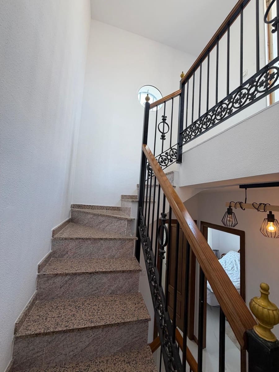 3 sovrum Bungalow till salu i Torrevieja med pool garage - 272 000 € (Ref: 9983020)
