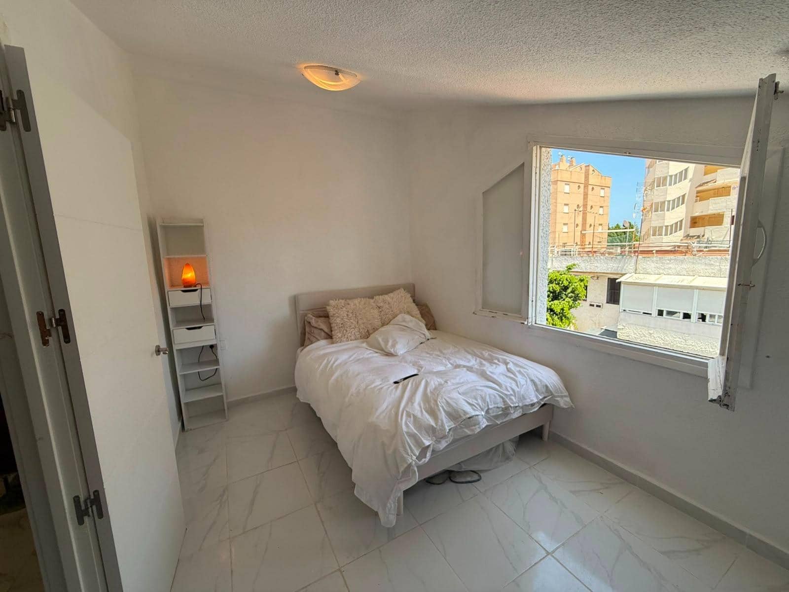 2 slaapkamer Bungalow te koop in Torrevieja - € 119.900 (Ref: 9983021)