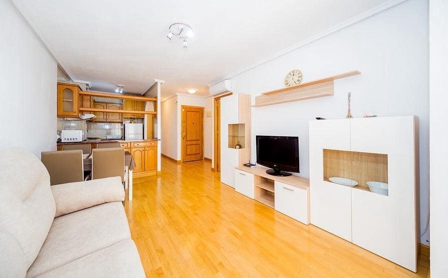 2 soveværelse Lejlighed til salg i Torrevieja - € 157.900 (Ref: 9983022)