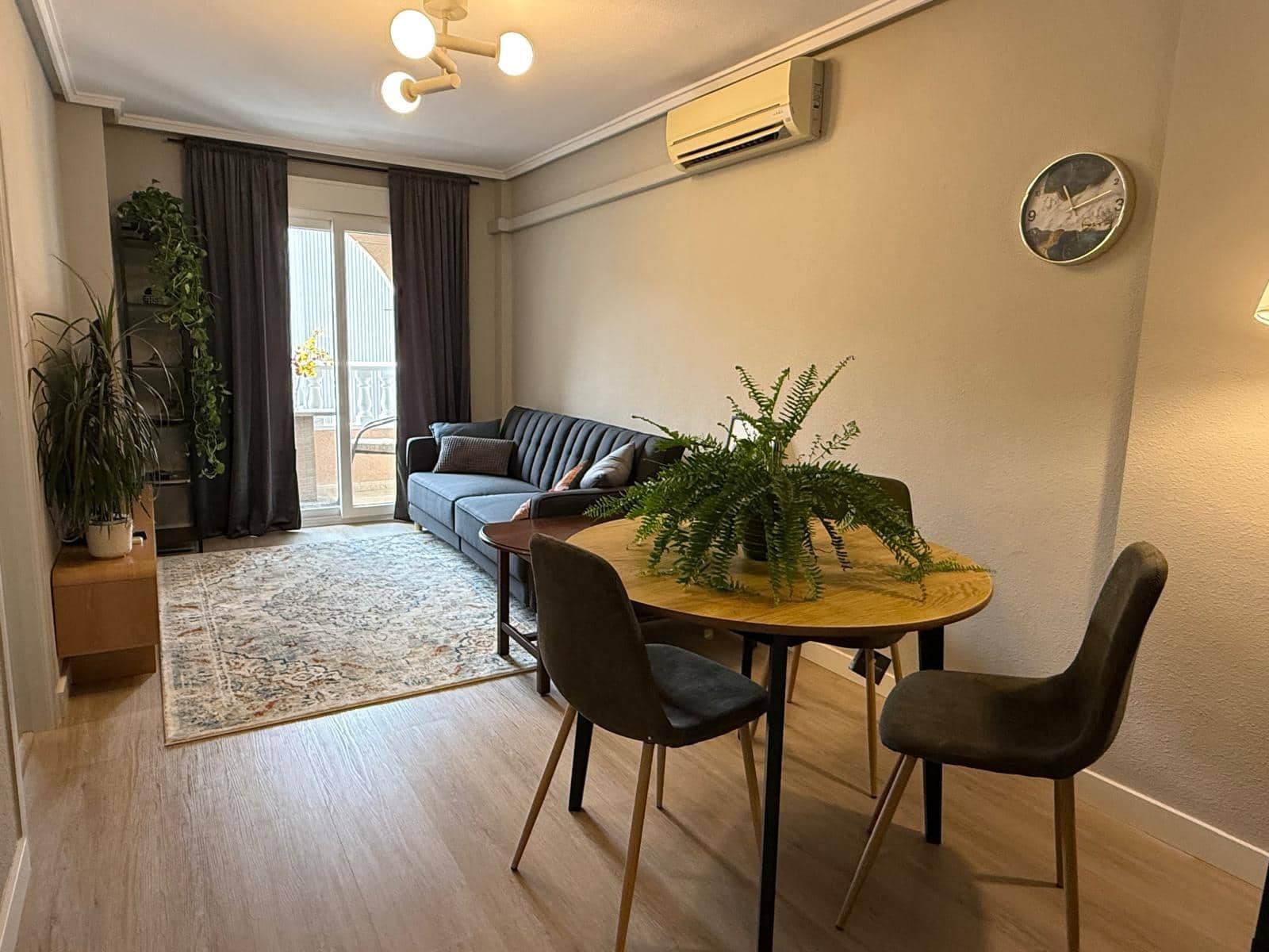 1 quarto Apartamento para venda em Torrevieja com piscina - 149 000 € (Ref: 9984991)