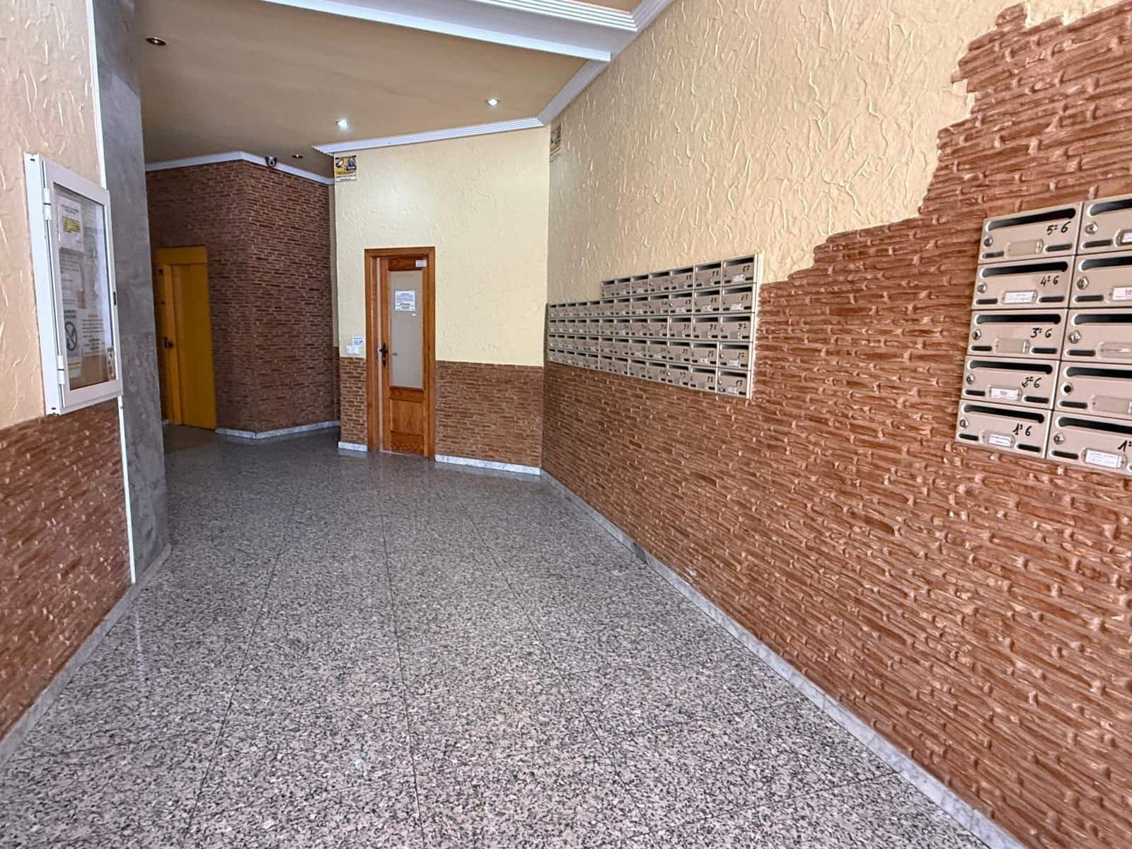 1 quarto Apartamento para venda em Torrevieja com piscina - 149 000 € (Ref: 9984991)