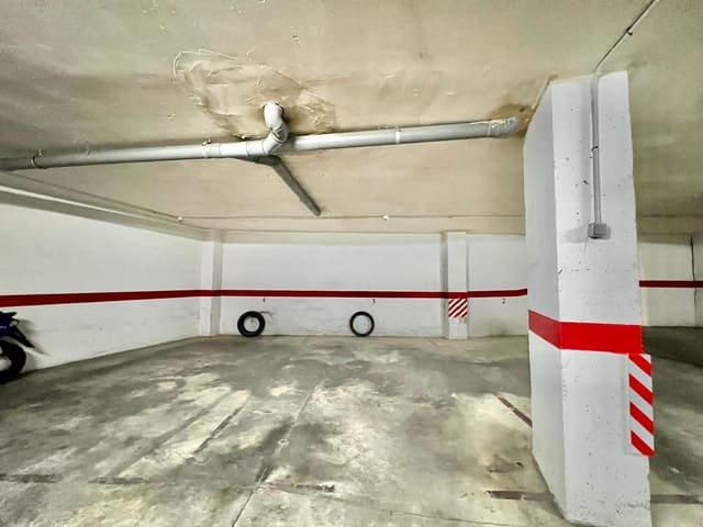 Garage for sale in Playa del Cura, Torrevieja - € 20,000 (Ref: 9986877)
