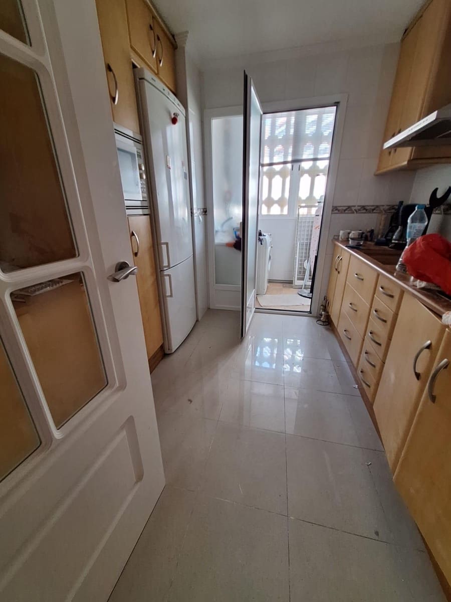 3 soveværelse Lejlighed til salg i Benidorm med swimmingpool garage - € 450.000 (Ref: 9994255)