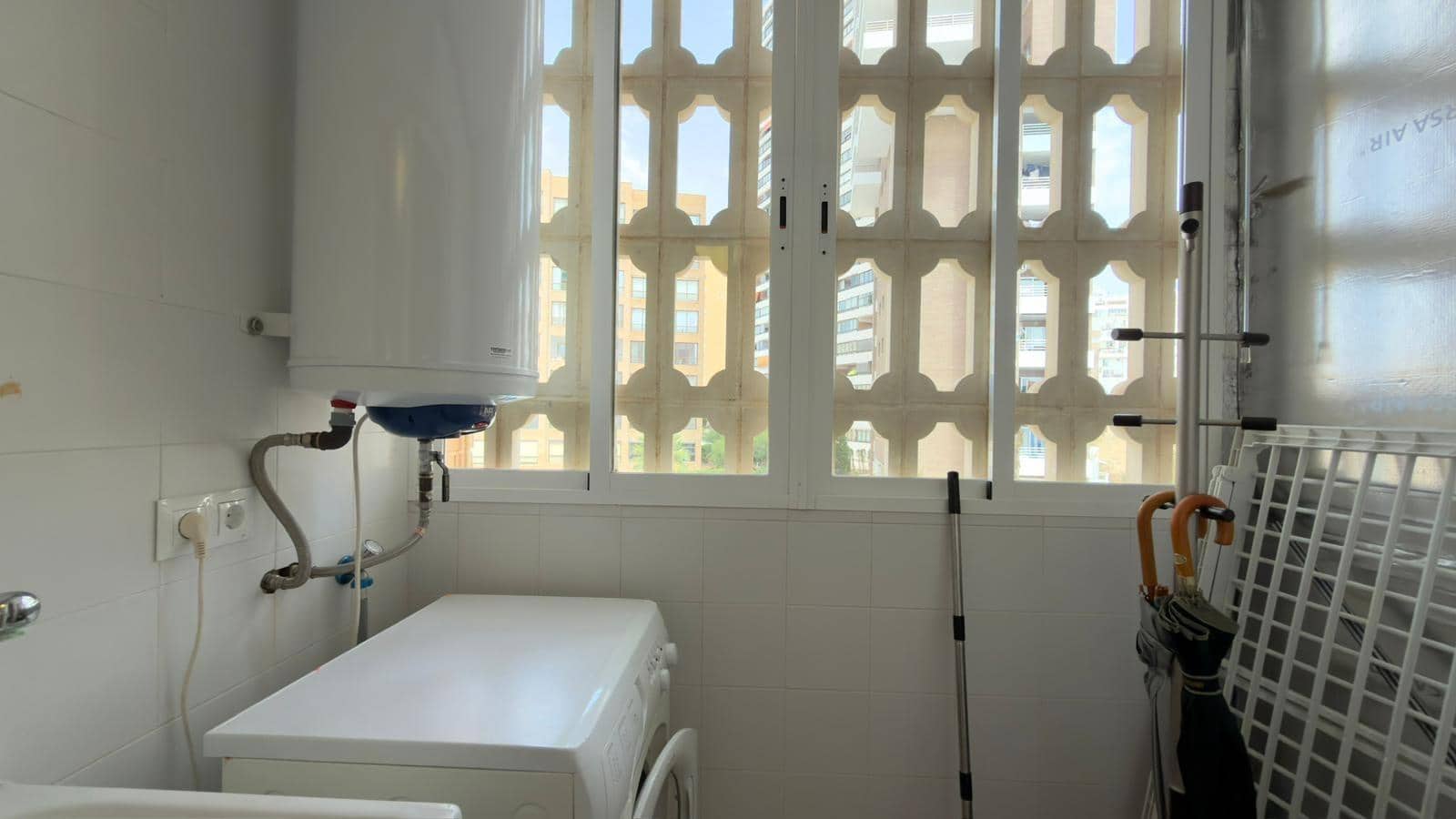 Piso de 3 habitaciones en Benidorm en venta con piscina garaje - 450.000 € (Ref: 9994255)