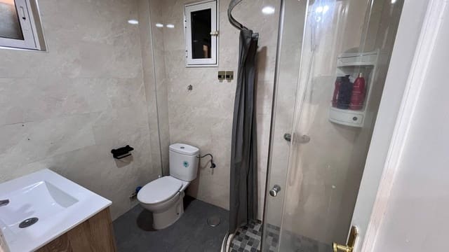 3 bedroom Flat for sale in Arganzuela, Madrid city - € 460,000 (Ref: 9994257)