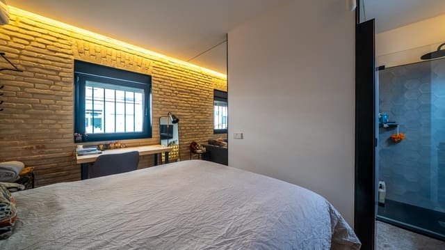 1 bedroom Flat for sale in Arganzuela, Madrid city - € 280,000 (Ref: 9994259)