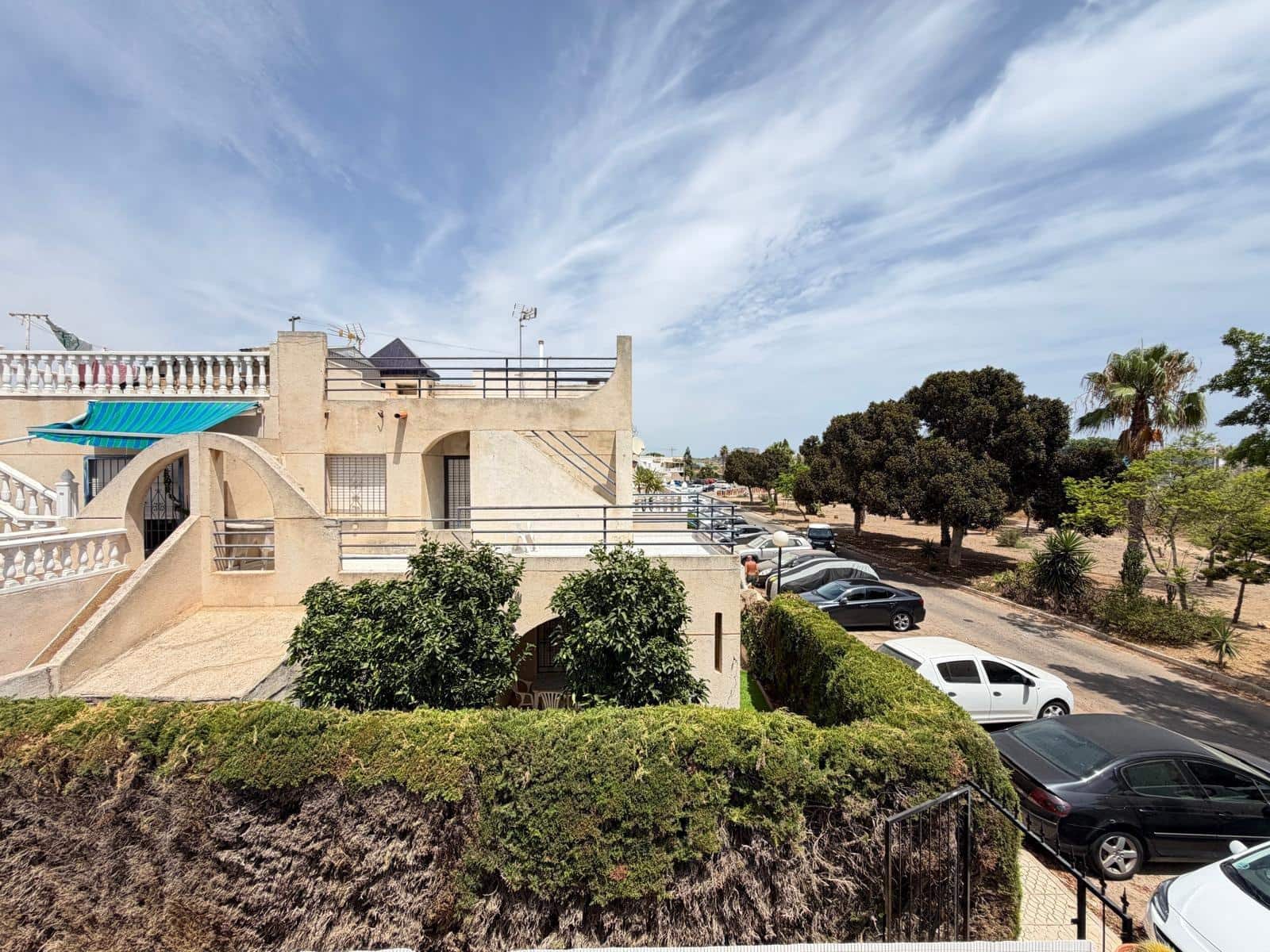 2 makuuhuone Rivitalo myytävänä paikassa Torrevieja mukana uima-altaan - 155 000 € (Ref: 9997135)