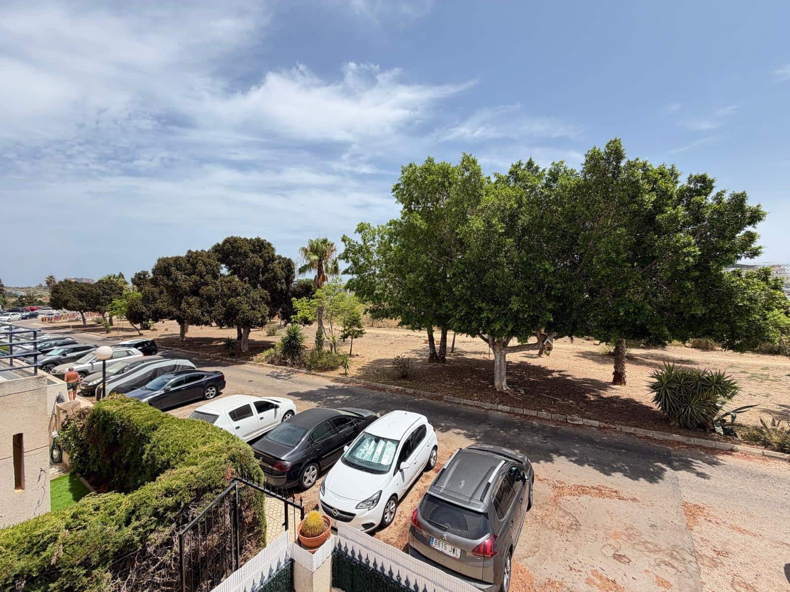 2 makuuhuone Rivitalo myytävänä paikassa Torrevieja mukana uima-altaan - 155 000 € (Ref: 9997135)