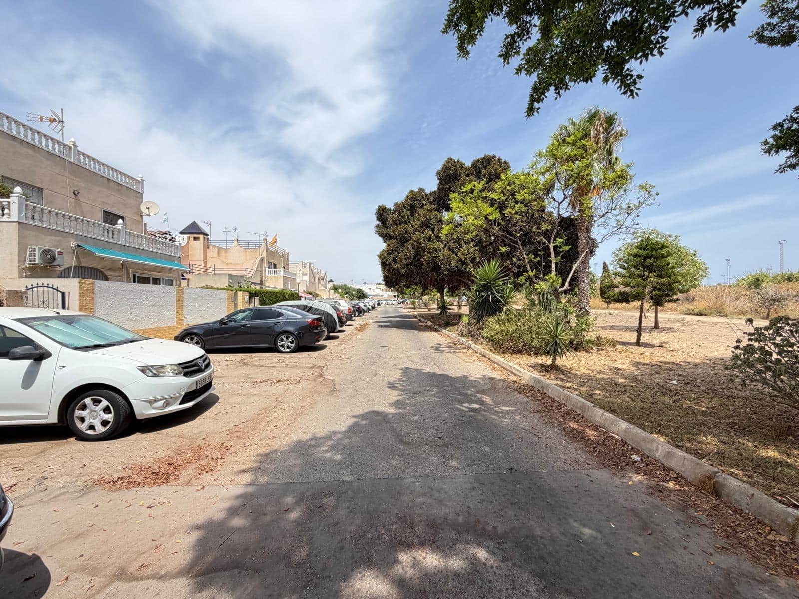 2 makuuhuone Rivitalo myytävänä paikassa Torrevieja mukana uima-altaan - 155 000 € (Ref: 9997135)