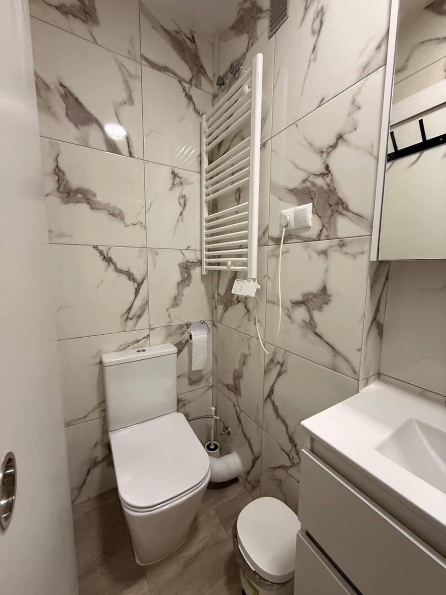 Studio till salu i Torrevieja - 89 900 € (Ref: 9997136)