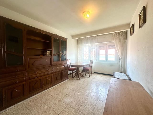 3 camera da letto Appartamento in vendita in Carolinas Altas, Alicante città - 130.000 € (Rif: 9997139)