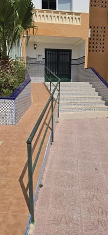 Studio til salgs i Torreblanca, Torrevieja med svømmebasseng - € 87 500 (Ref: 9999821)