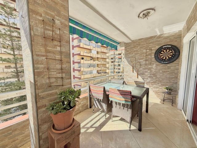 2 soveværelse Lejlighed til salg i Playa de los Boliches, Fuengirola - € 329.000 (Ref: 9077609)