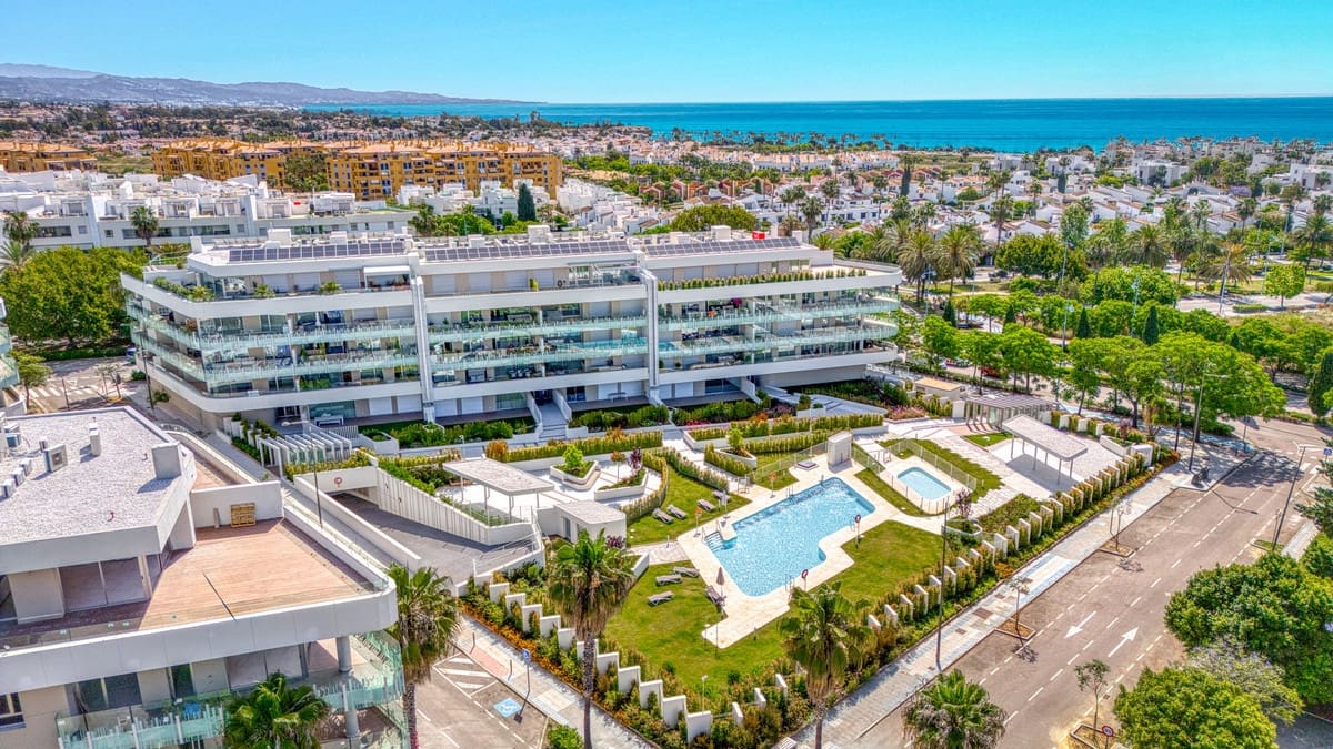 3 soveværelse Lejlighed til salg i Marbella med swimmingpool garage - € 799.000 (Ref: 9081169)