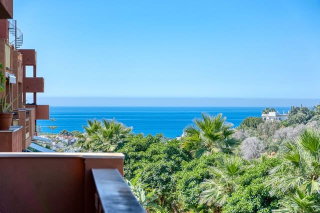 2 soveværelse Lejlighed til salg i La Reserva, Marbella med swimmingpool garage - € 295.000 (Ref: 9129361)