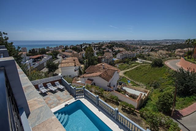 3 soveværelse Villa til salg i Las Gaviotas  - Carvajal, Fuengirola med swimmingpool garage - € 745.000 (Ref: 9141175)