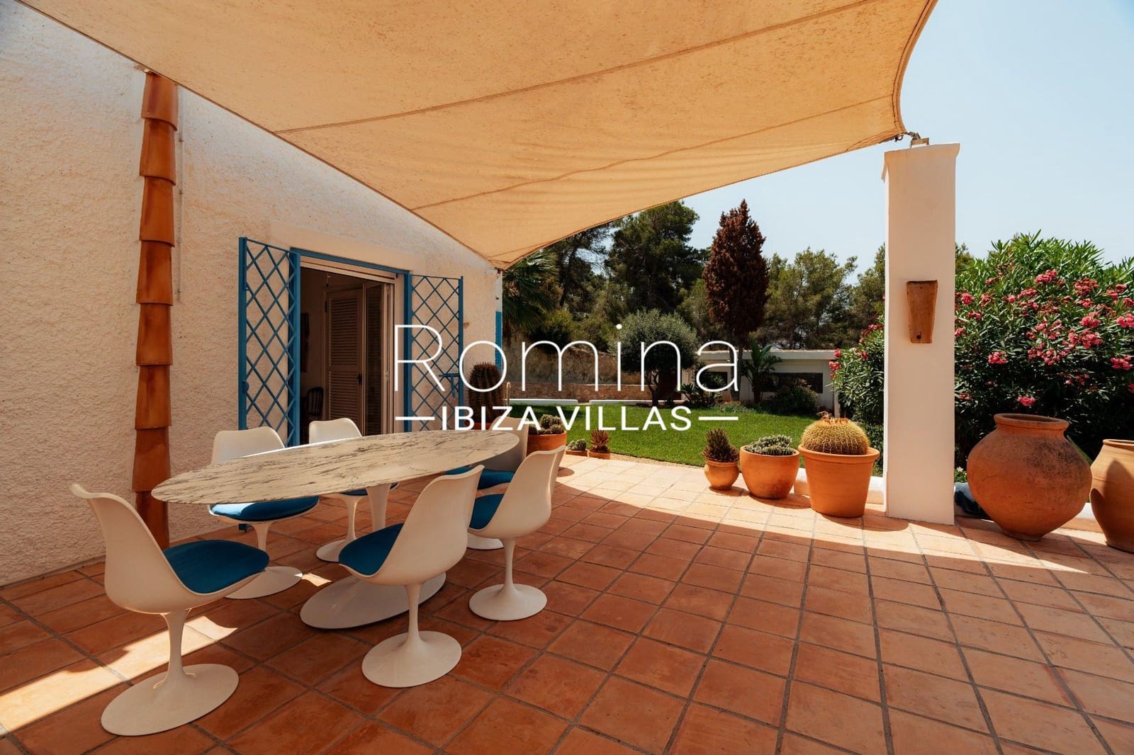 2 chambre Maison de Ville à vendre à Santa Eulalia / Santa Eularia avec piscine garage - 1 200 000 € (Ref: 10011758)