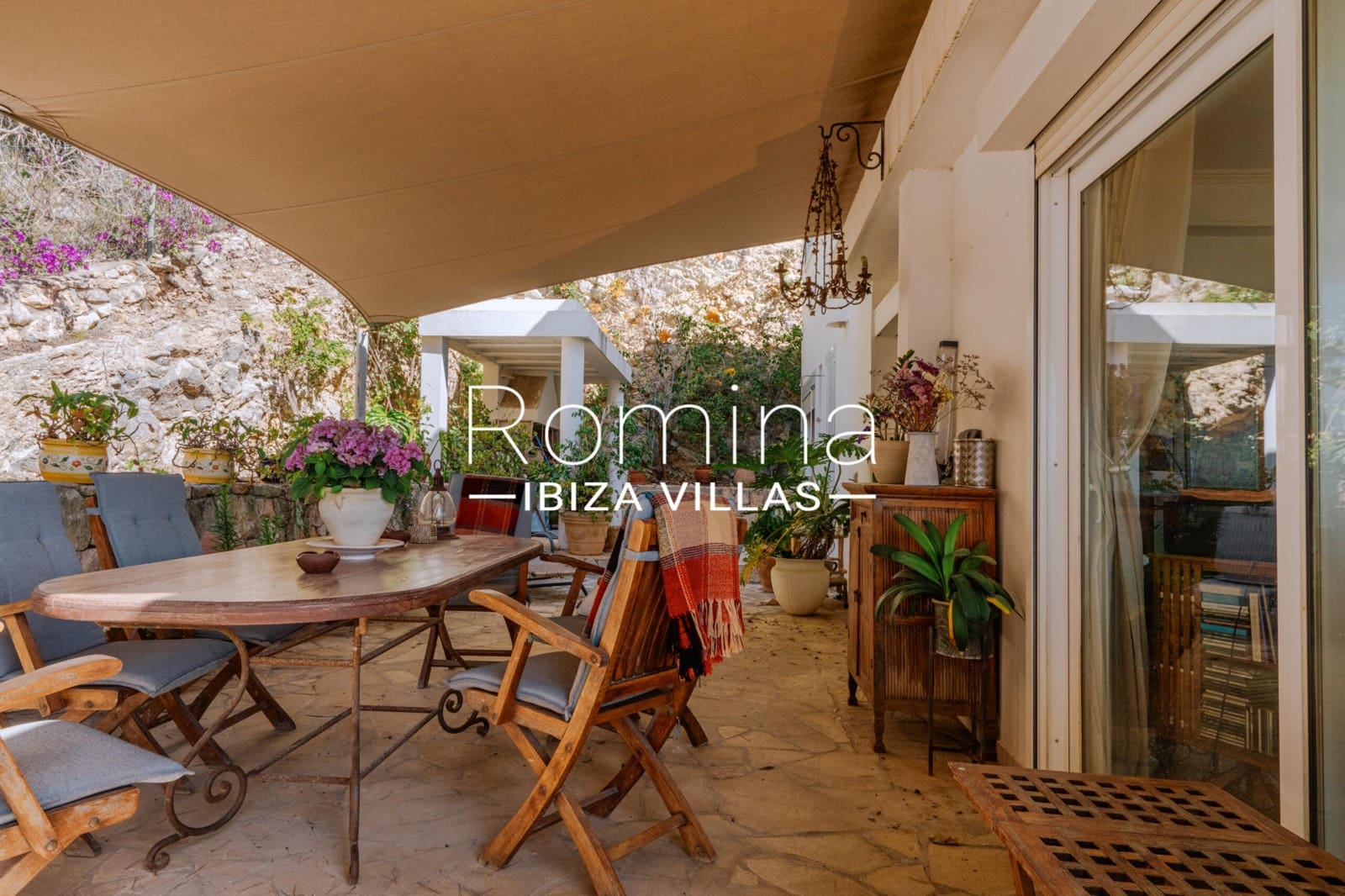 2 soverom Villa til salgs i Sant Jordi de Ses Salines med svømmebasseng garasje - € 2 400 000 (Ref: 10013922)
