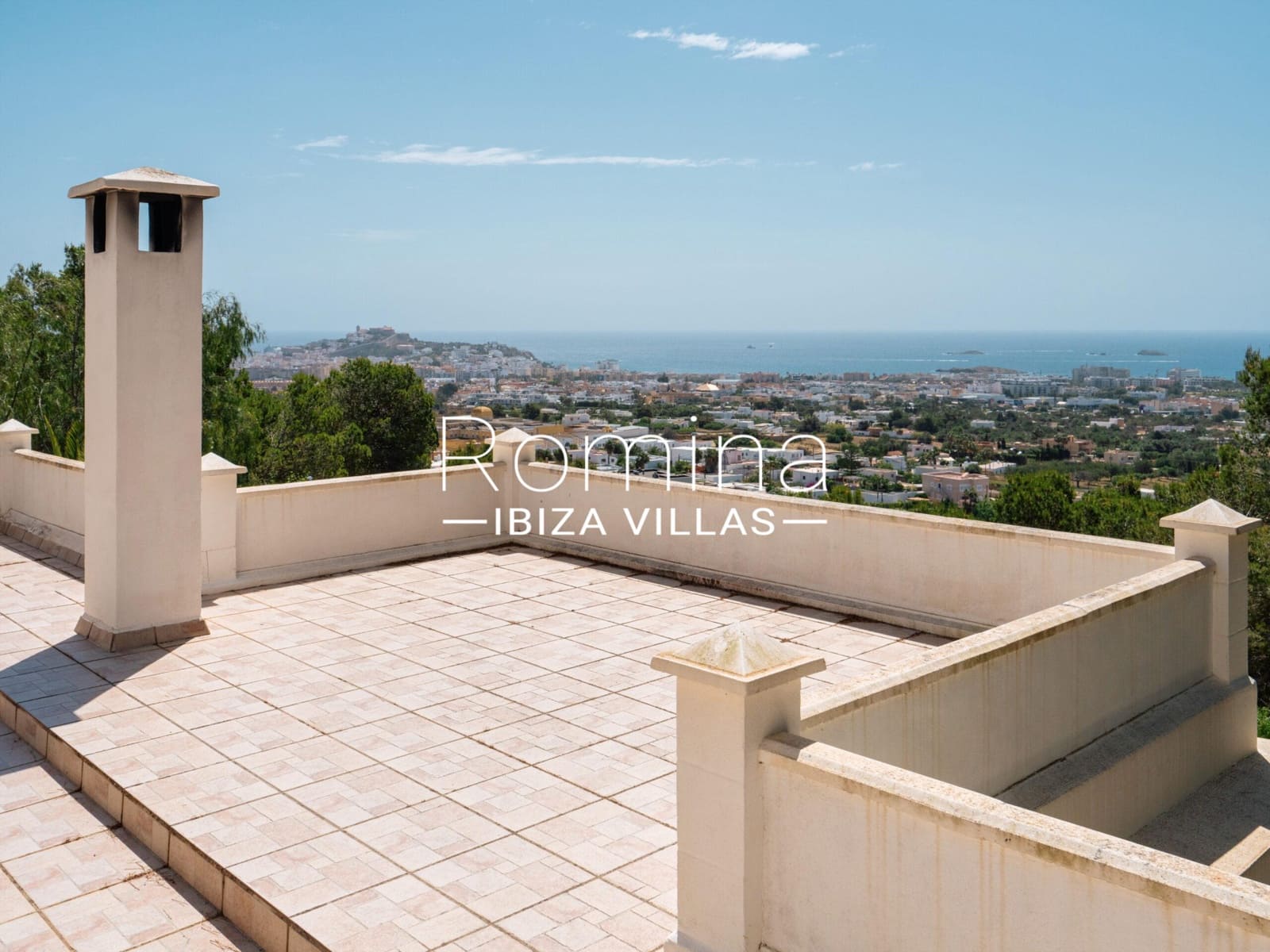 2 soverom Villa til salgs i Sant Jordi de Ses Salines med svømmebasseng garasje - € 2 400 000 (Ref: 10013922)