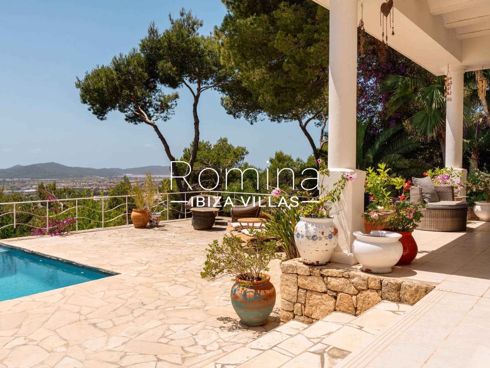 2 soverom Villa til salgs i Sant Jordi de Ses Salines med svømmebasseng garasje - € 2 400 000 (Ref: 10013922)