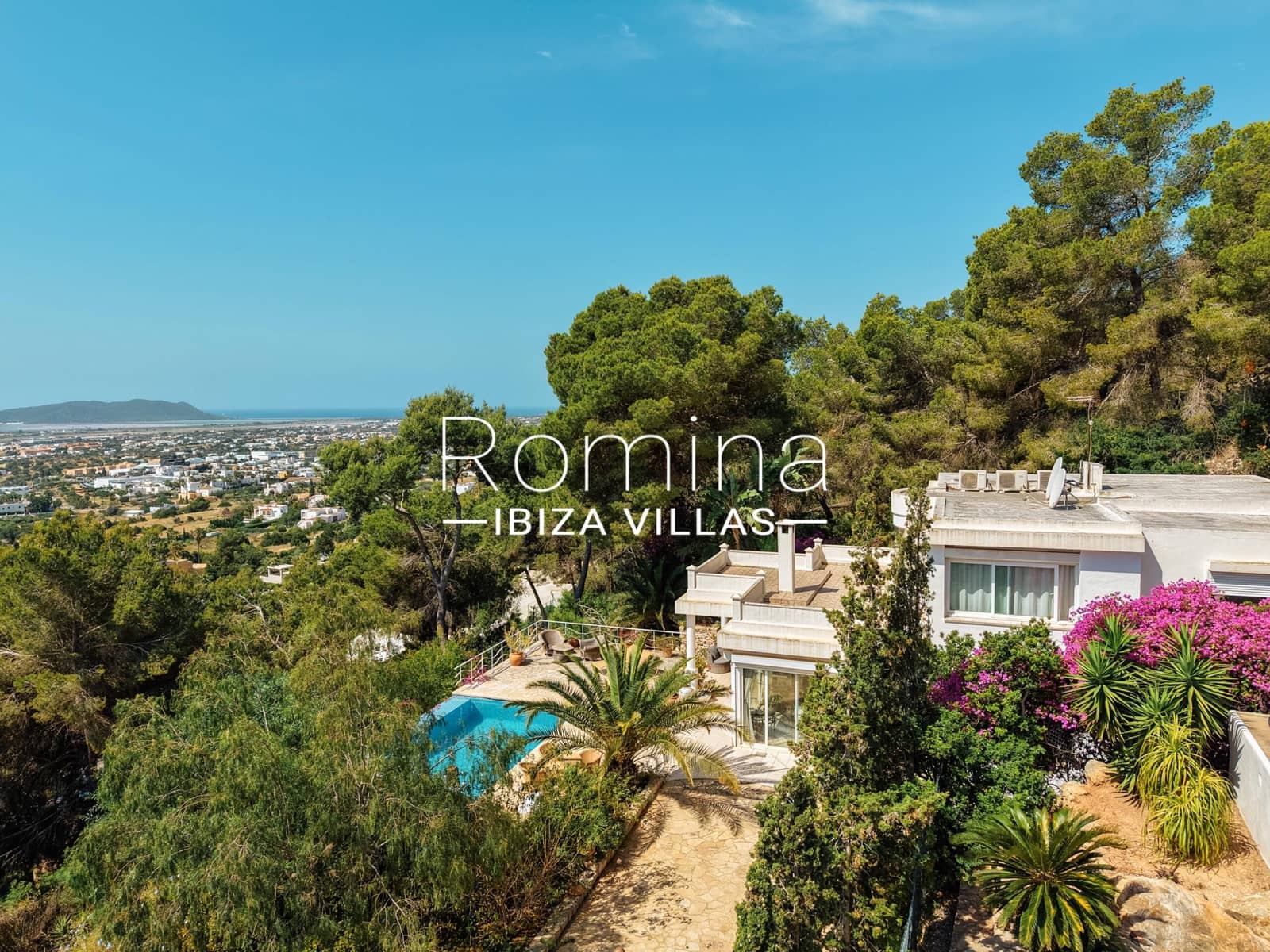 2 soverom Villa til salgs i Sant Jordi de Ses Salines med svømmebasseng garasje - € 2 400 000 (Ref: 10013922)
