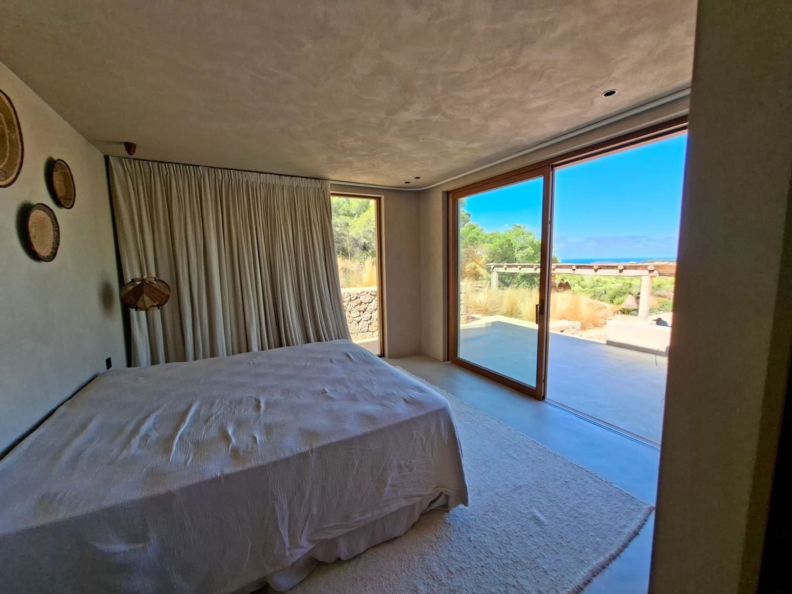4 soveværelse Hulehus til salg i Cala Tarida med swimmingpool garage - € 6.590.000 (Ref: 10086588)