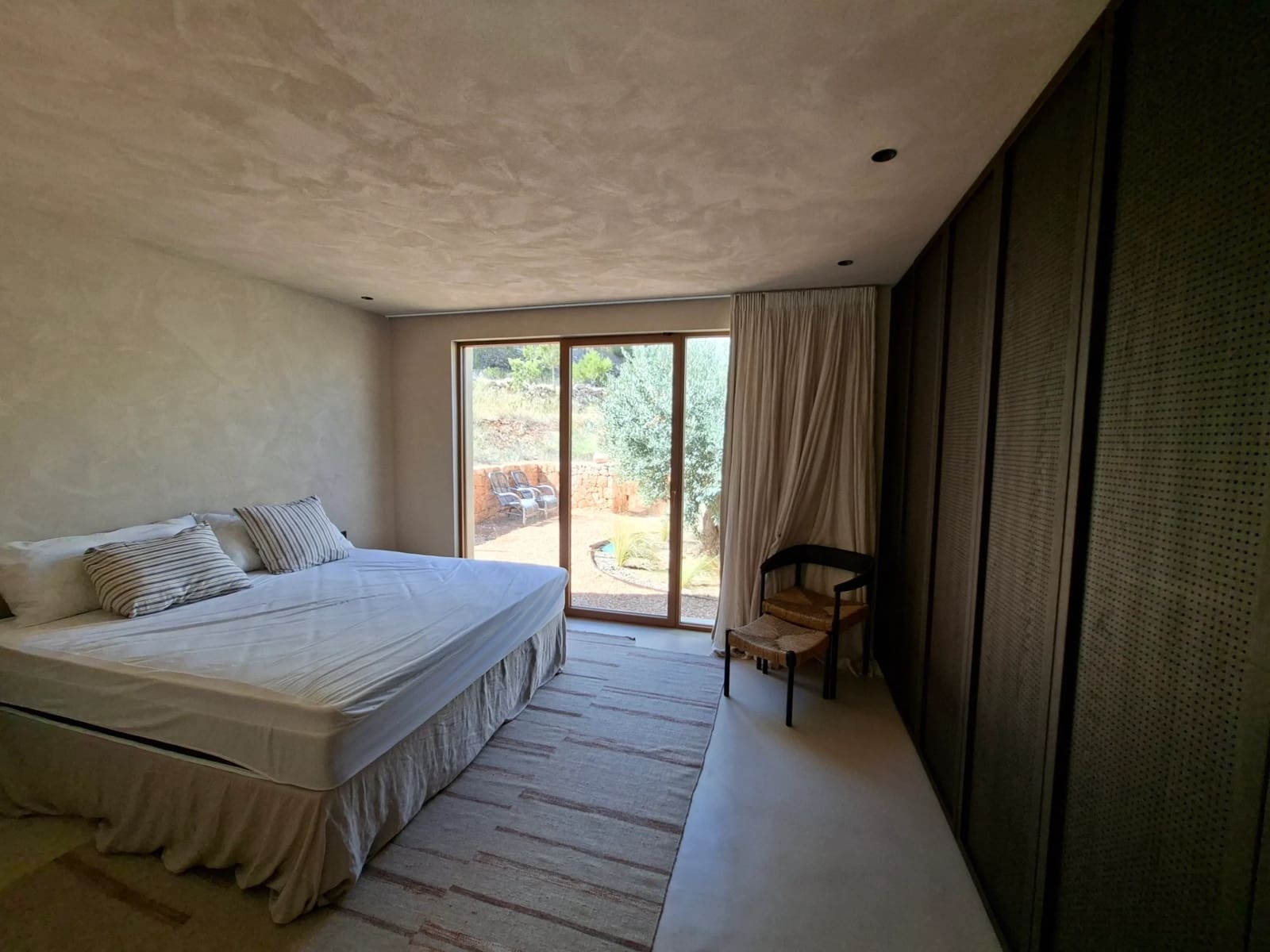 4 soveværelse Hulehus til salg i Cala Tarida med swimmingpool garage - € 6.590.000 (Ref: 10086588)