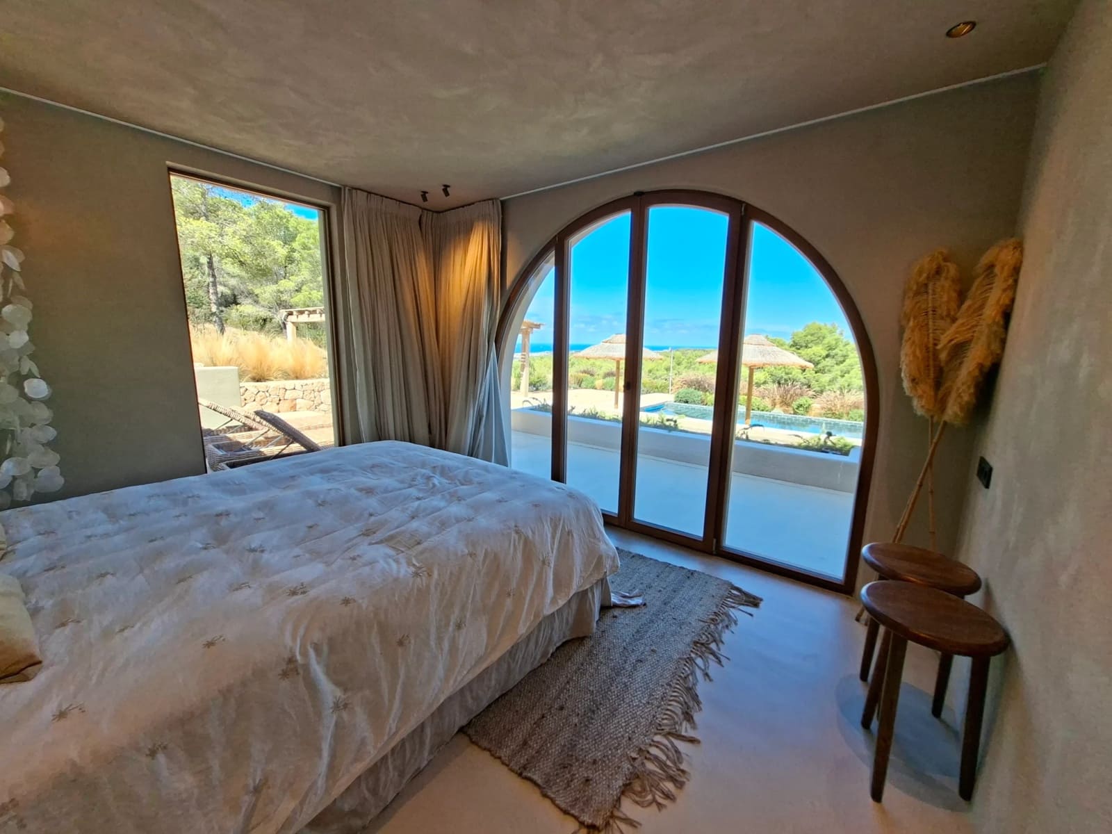 4 soveværelse Hulehus til salg i Cala Tarida med swimmingpool garage - € 6.590.000 (Ref: 10086588)
