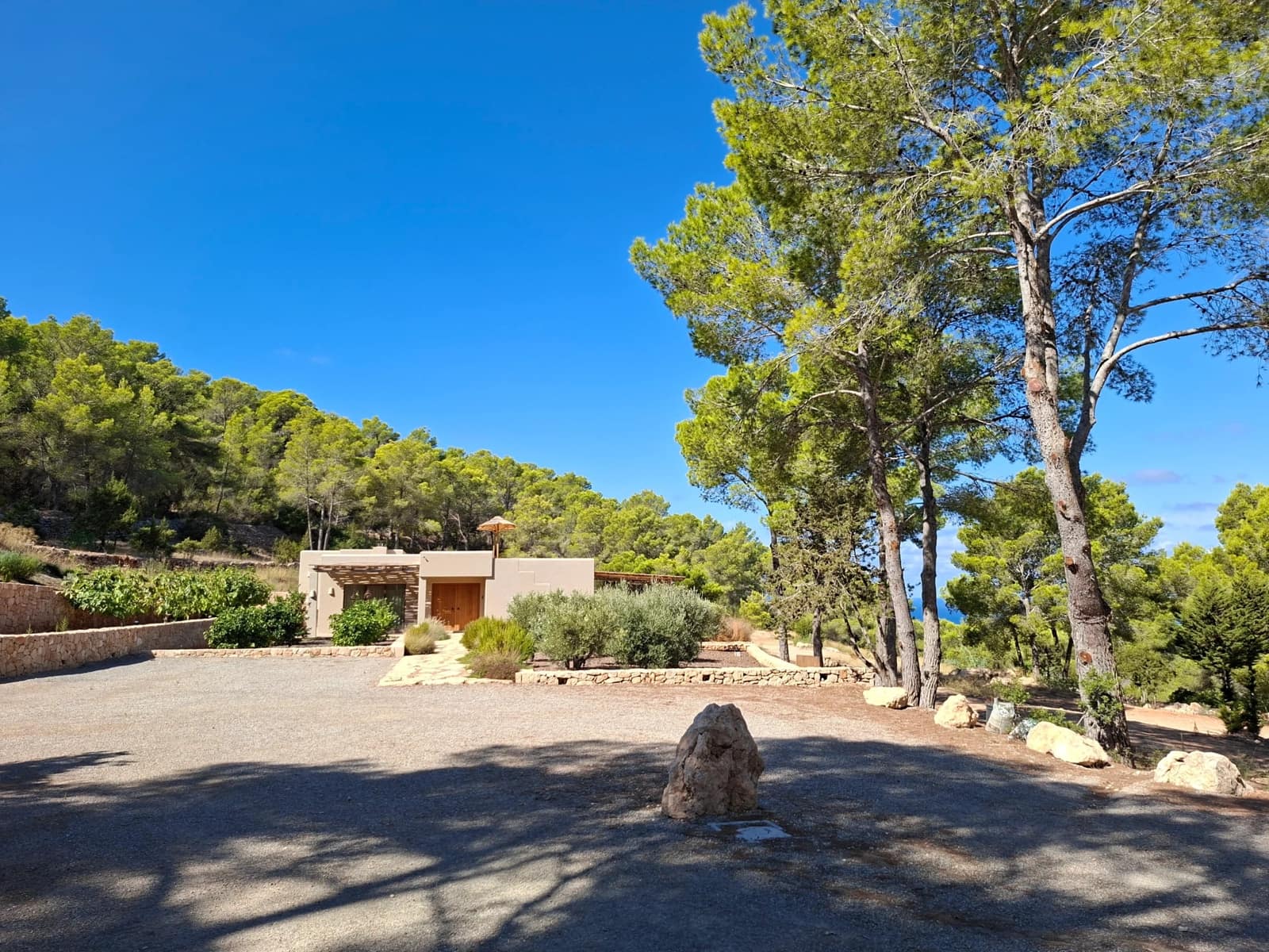 4 soveværelse Hulehus til salg i Cala Tarida med swimmingpool garage - € 6.590.000 (Ref: 10086588)